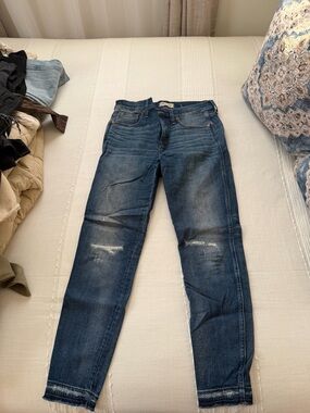 Women’s Slim Distressed Blue Jeans